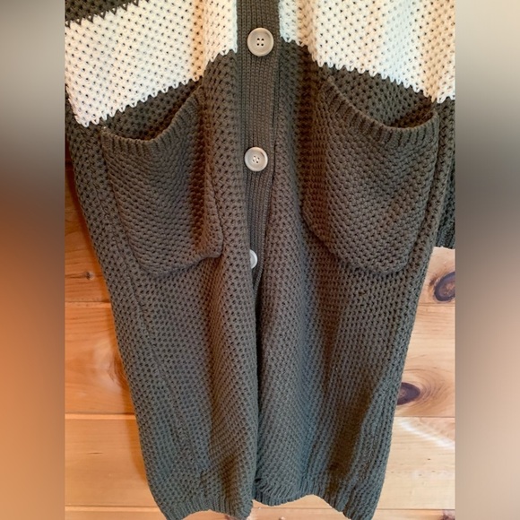 Jessica Simpson Marina Varsity cardigan duster nwt women’s size small. - Picture 4 of 10